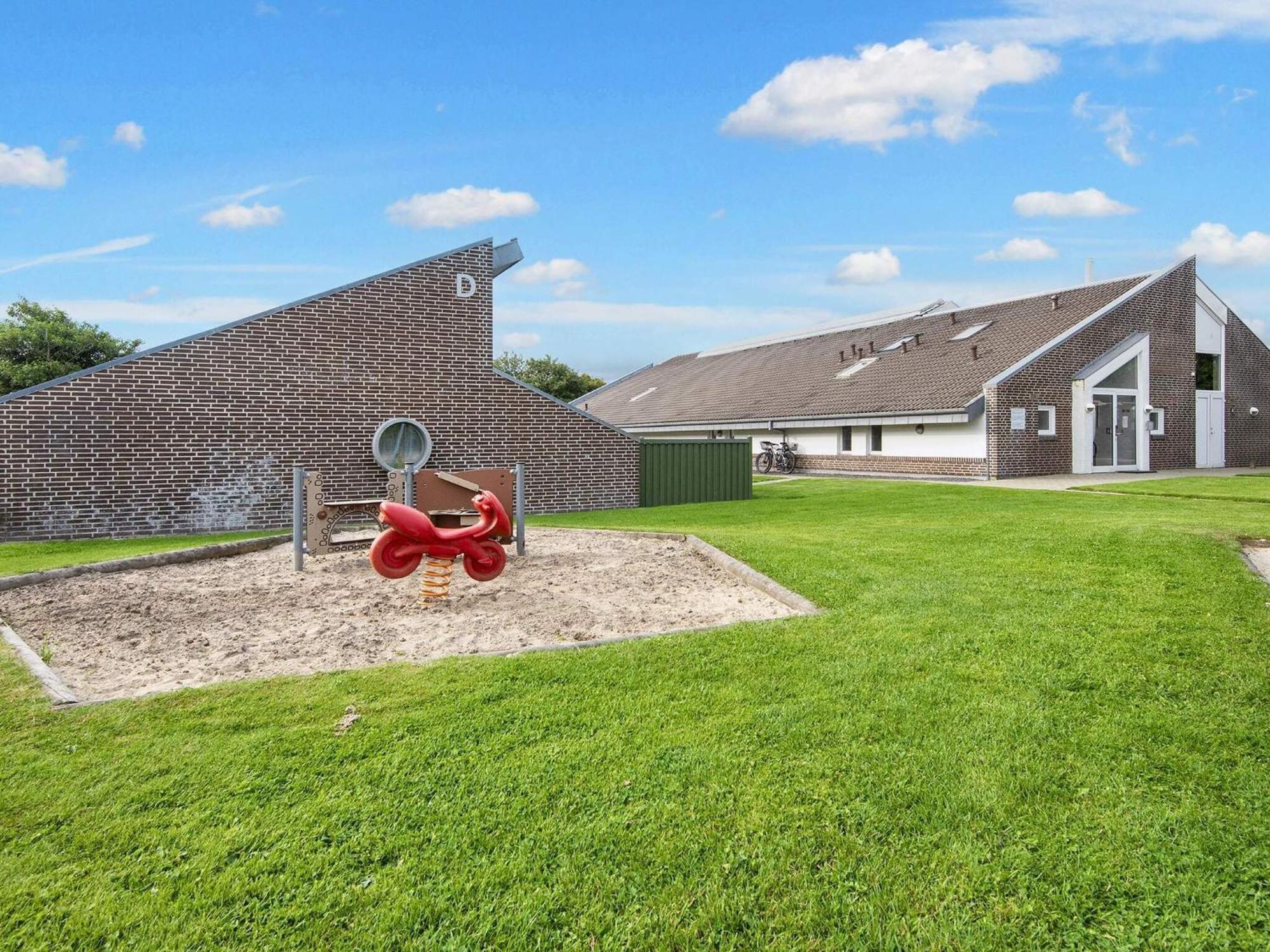 6 Person Holiday Home On A Holiday Park In Hemmet Buitenkant foto