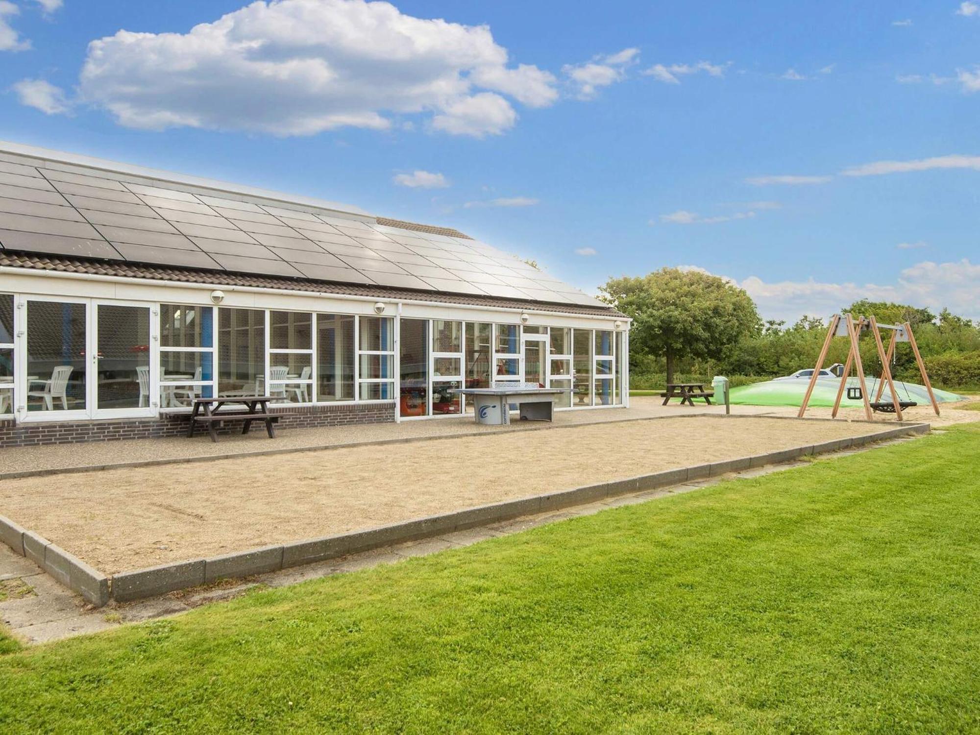 6 Person Holiday Home On A Holiday Park In Hemmet Buitenkant foto