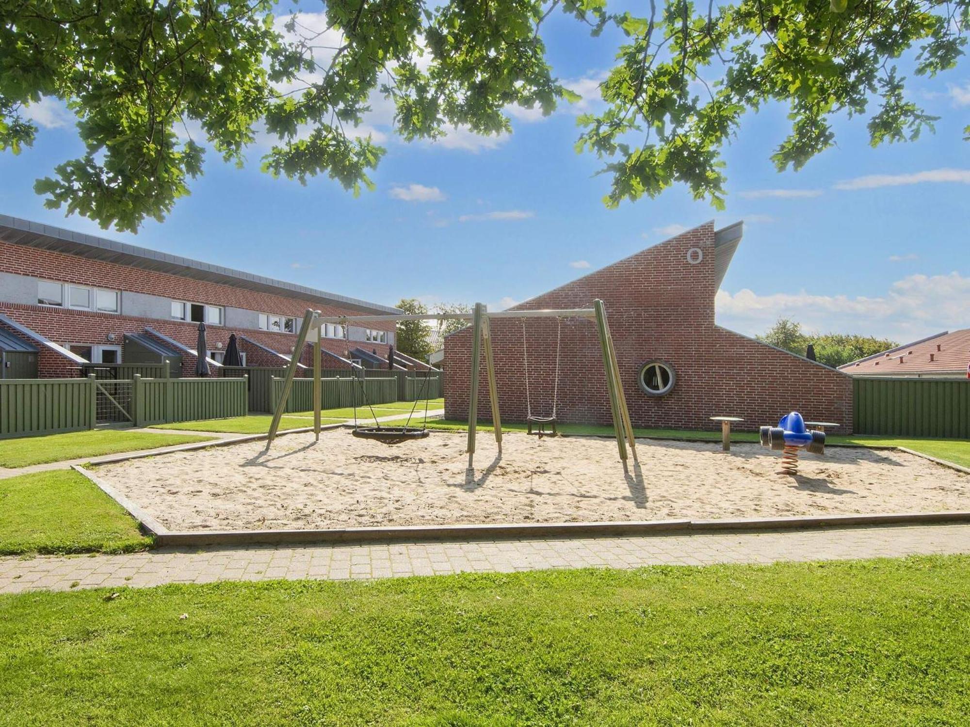 6 Person Holiday Home On A Holiday Park In Hemmet Buitenkant foto